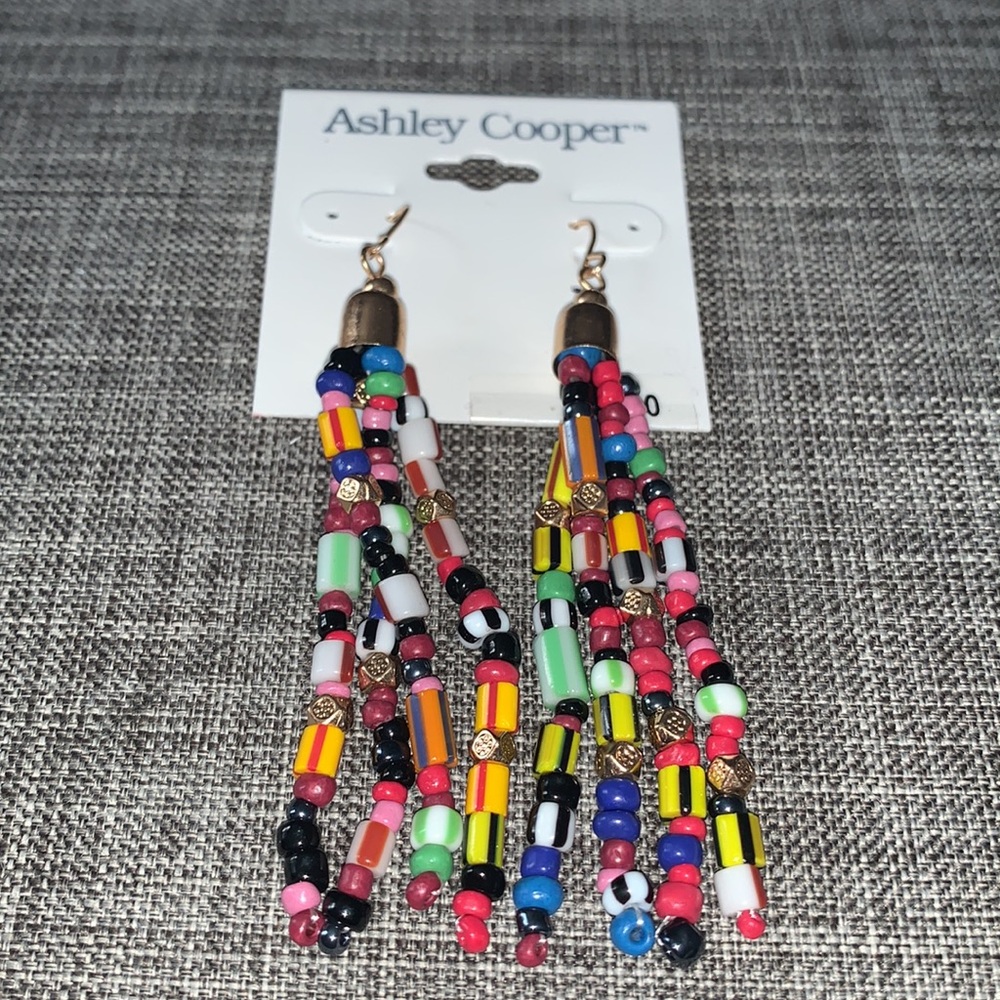 Ashley Cooper Colorful Earring Set - Picture 4 of 4
